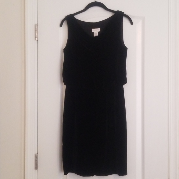 Dress - Picture 1 of 3